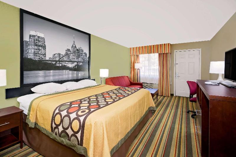 俱乐部套间, Grand Swiss Belhotel Waterfront Seef