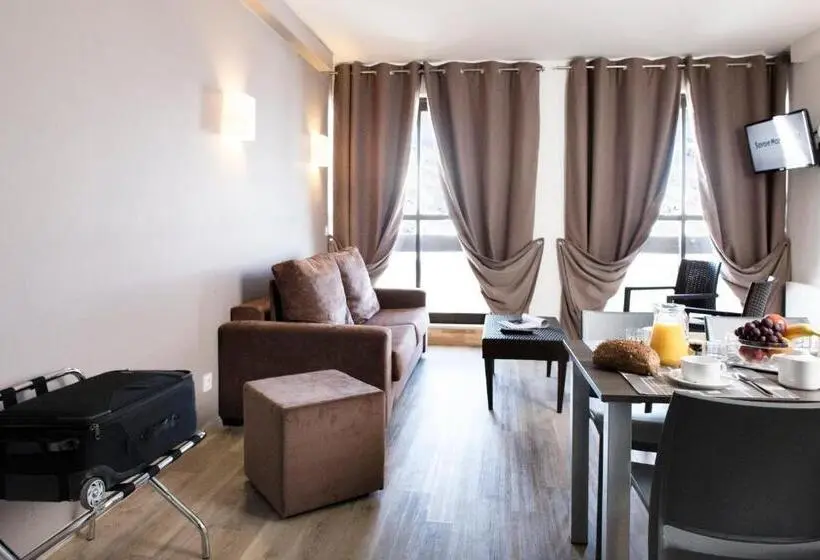 استودیوی استاندارد, Sowell Residences Crêt Voland
