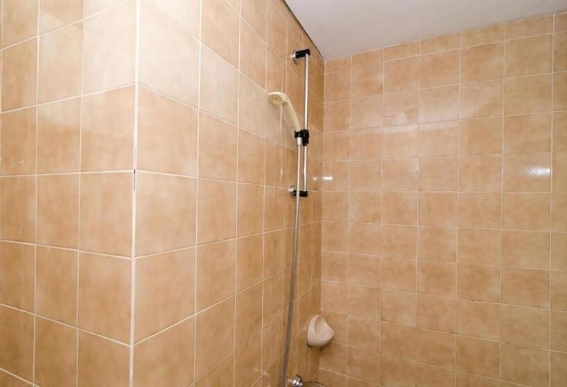 غرفة قياسية مطلّة علي البحر مزوَّدة بشُرفة, Guest House Misita