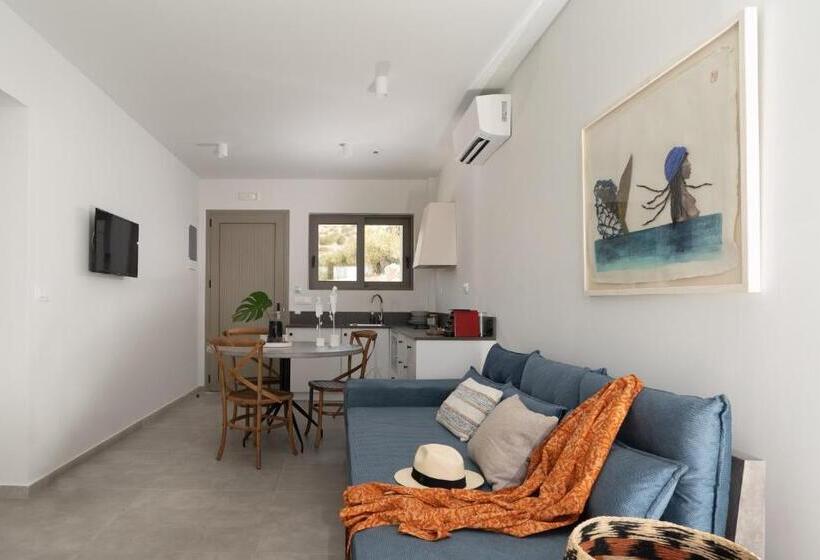 מיטת קינג בסוויטה, Pignolia Suites   Adults Only