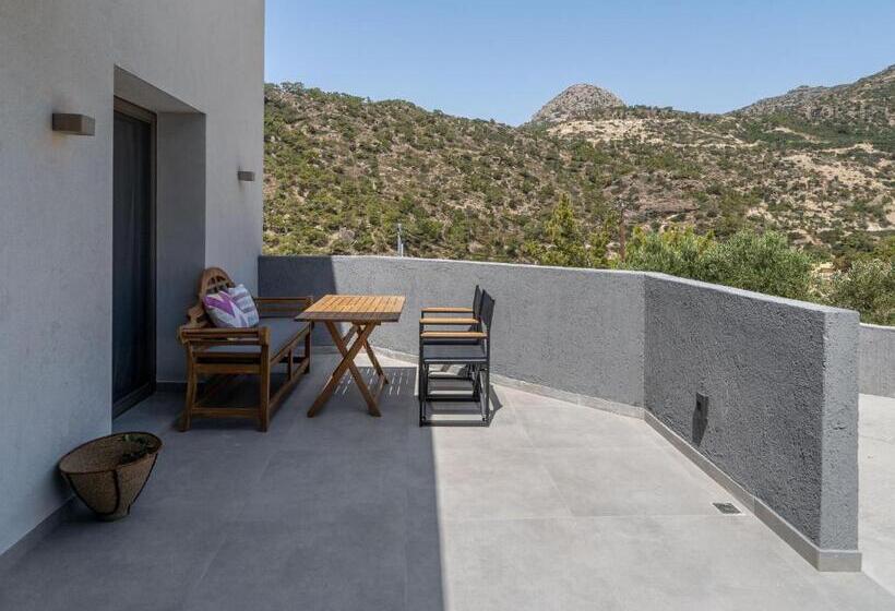 מיטת קינג בסוויטה, Pignolia Suites   Adults Only