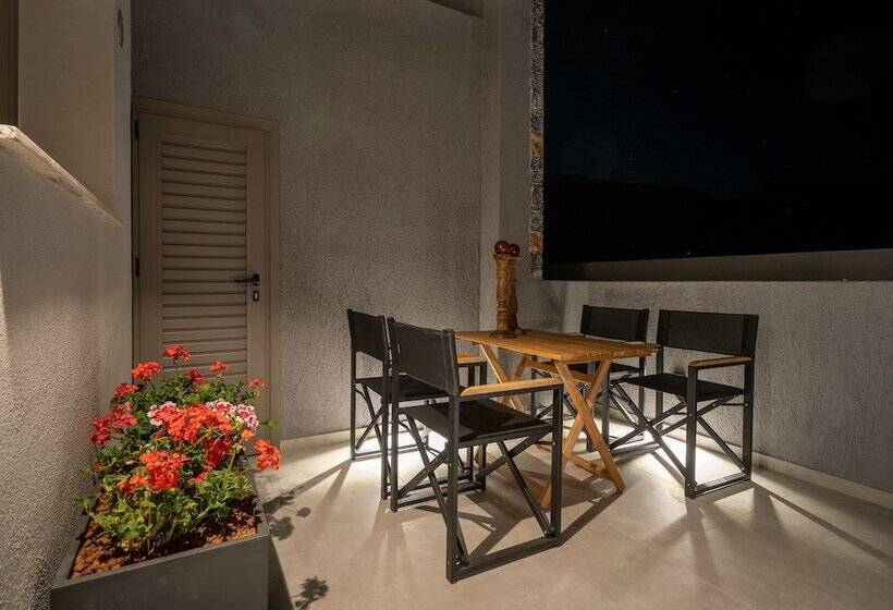 Люкс Deluxe Вид на Море, Pignolia Suites   Adults Only