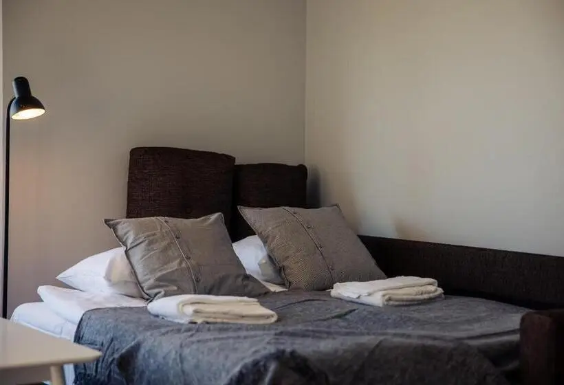 Huoneisto 1 Makuuhuone Pohjakerros, Ravinstigen   Visby Lägenhetshotell