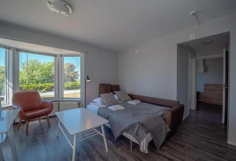 Huoneisto 1 Makuuhuone Pohjakerros, Ravinstigen   Visby Lägenhetshotell