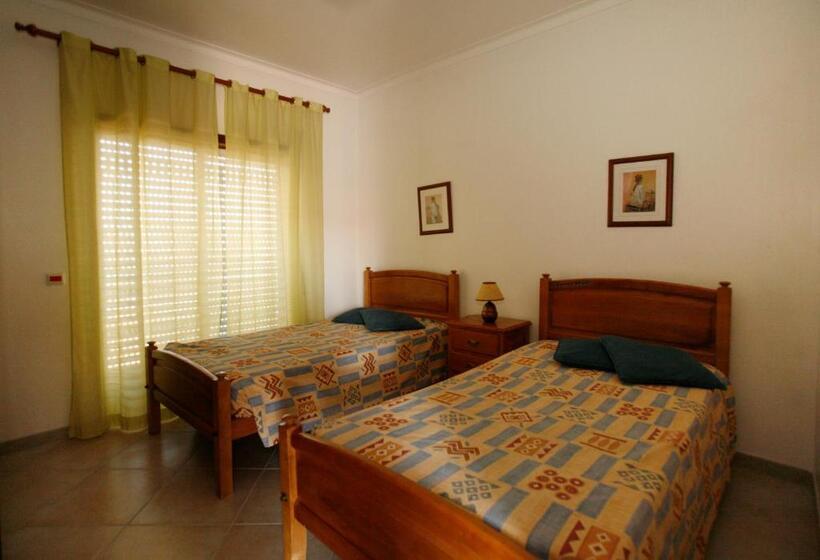 발코니가 있는 2 베드룸 아파트, Apartamentos Coral Do Vau