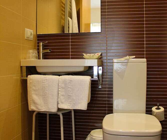 اتاق استاندارد, Alda Entrearcos