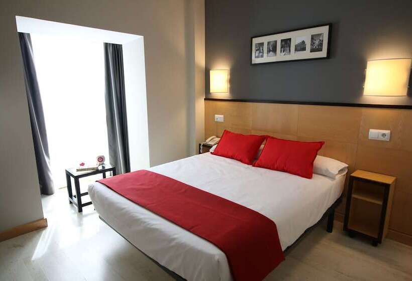 اتاق پرمیوم, Alda Entrearcos