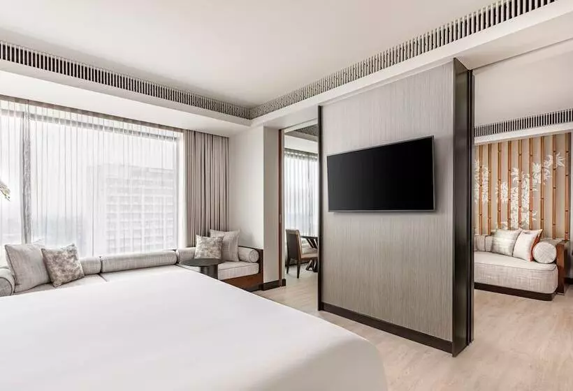 سوییت اجرایی, Chiang Mai Marriott