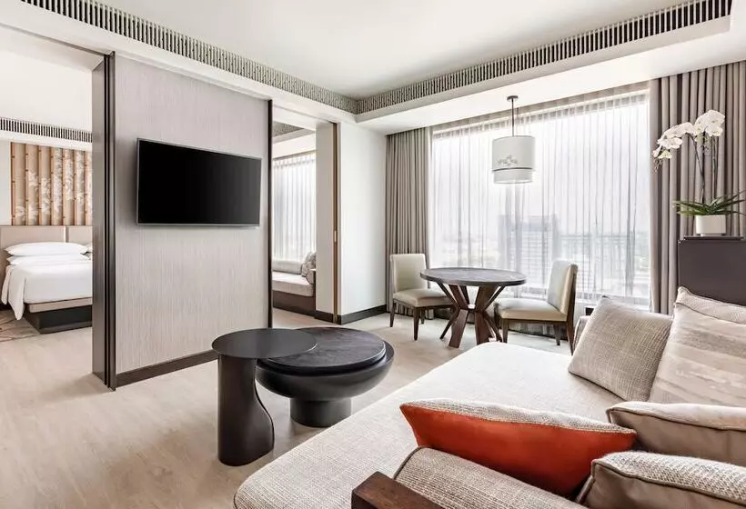 سوییت اجرایی, Chiang Mai Marriott