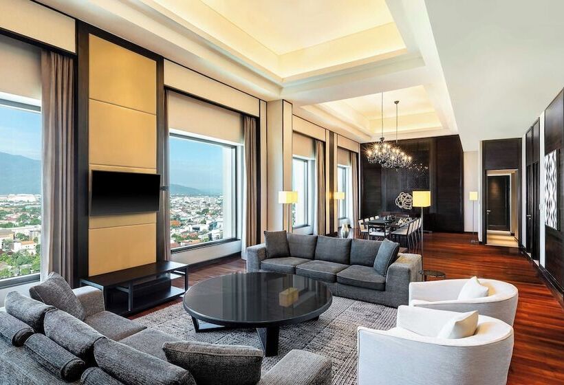 سوئیت سلطنتی 2 خوابه, Chiang Mai Marriott
