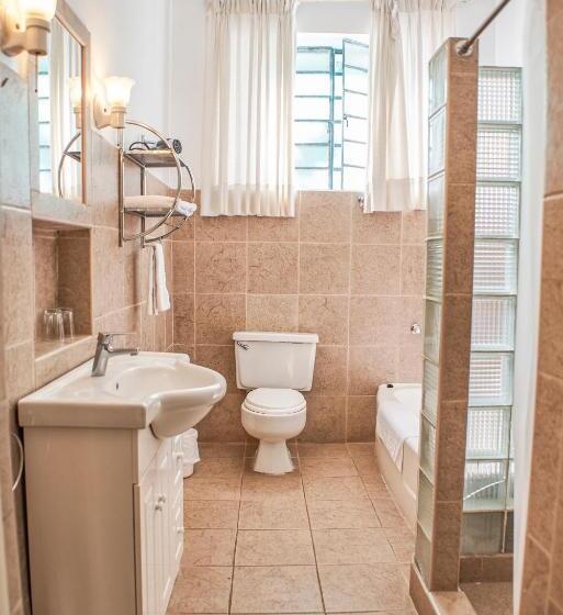 اتاق استاندارد با تخت بزرگ, Majoro