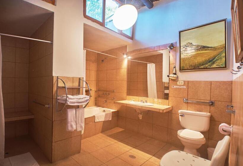 سوییت جونیور, Majoro