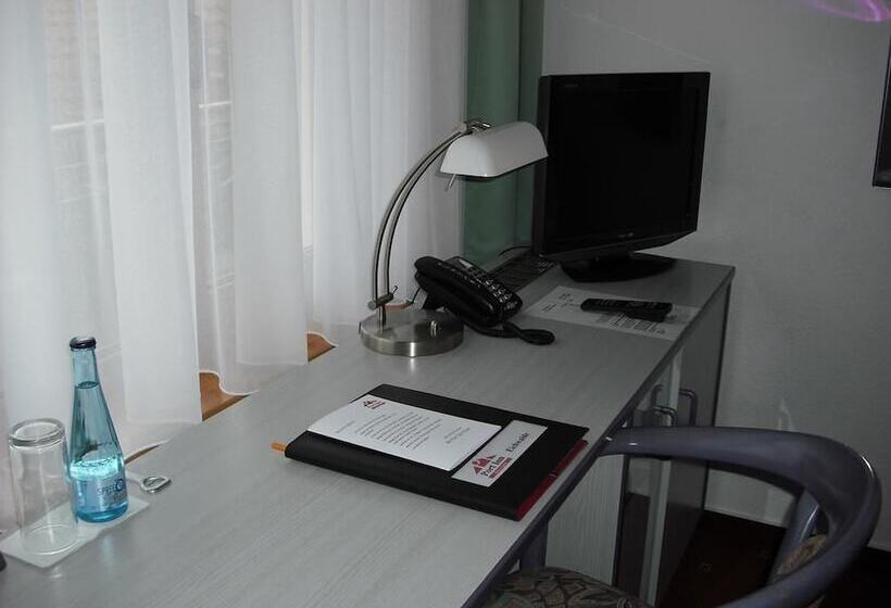 Номер Стандарт Индивидуальный, Port Inn