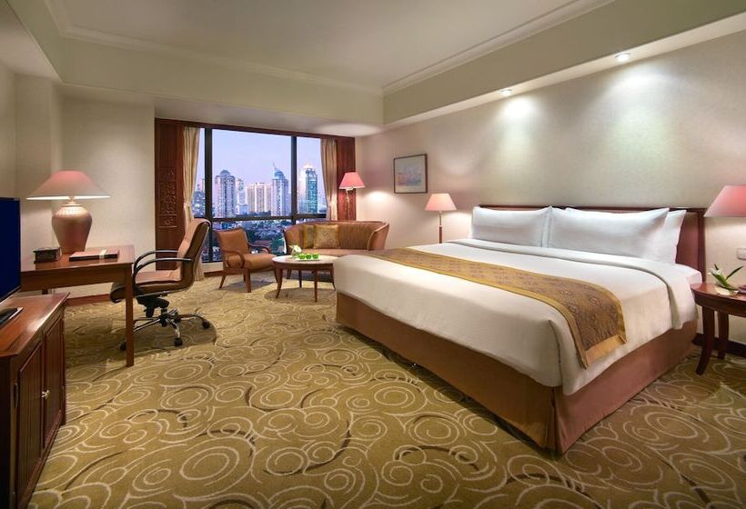 Номер Executive, The Sultan Hotel & Residence Jakarta