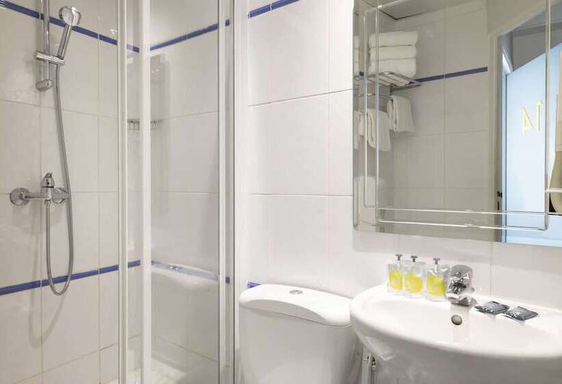 スタンダードトリプルルーム, Le Regent Montmartre By Hiphophostels