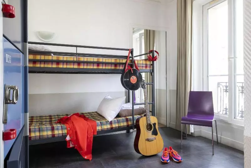 تختخواب در اتاق مشترک, Le Regent Montmartre By Hiphophostels