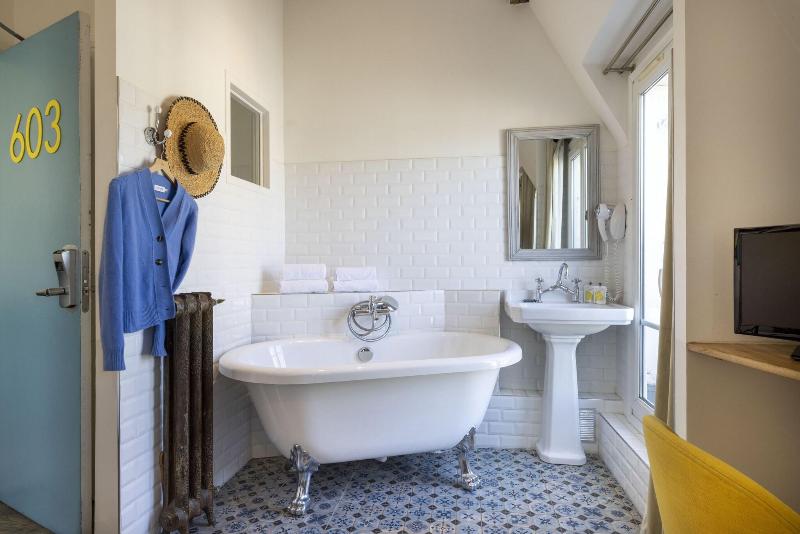 スーペリアールーム, Le Regent Montmartre By Hiphophostels