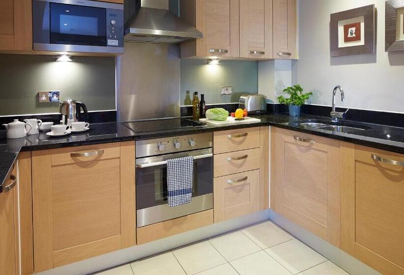 Апартаменты 2 Спальни, Marlin Aldgate Tower Bridge