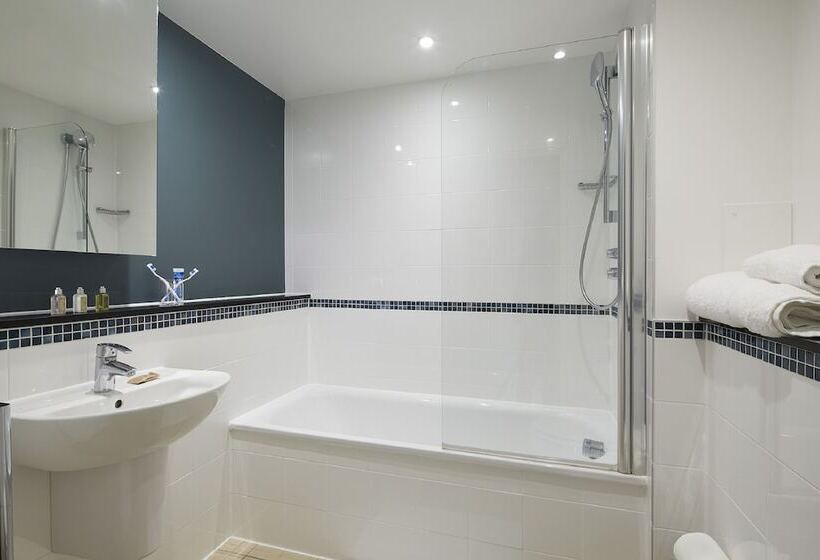 Апартаменты 2 Спальни, Marlin Aldgate Tower Bridge