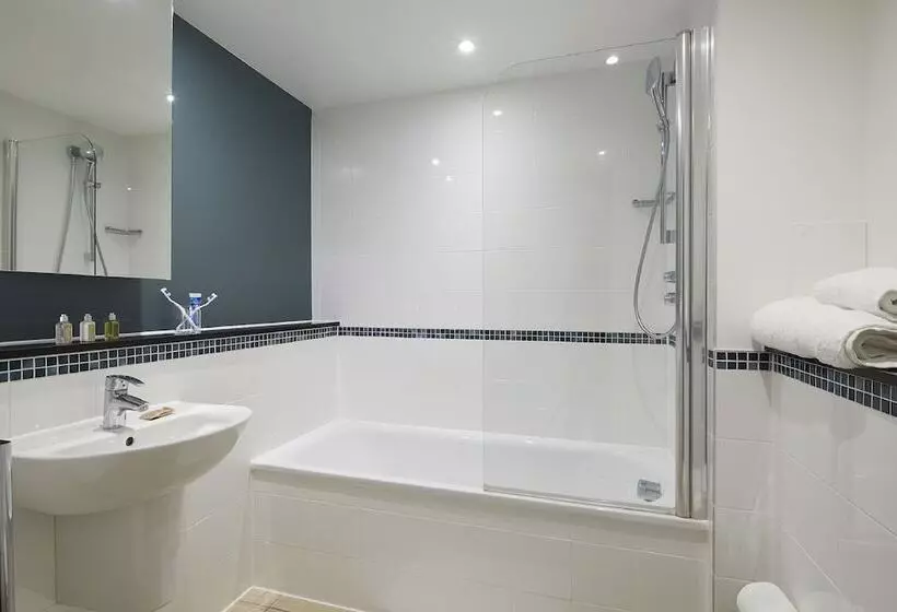 ２ベッドルームアパートメント, Marlin Aldgate Tower Bridge