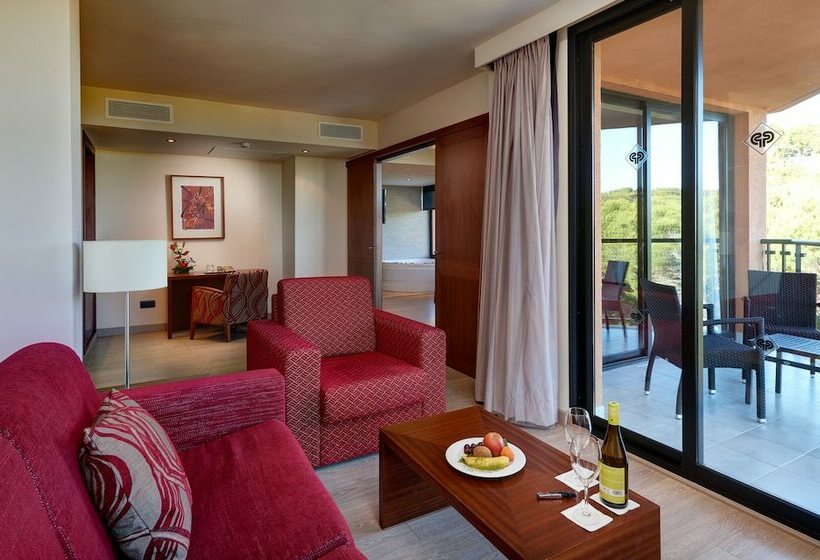 高级小型套房, Protur Turo Pins 4 Sup