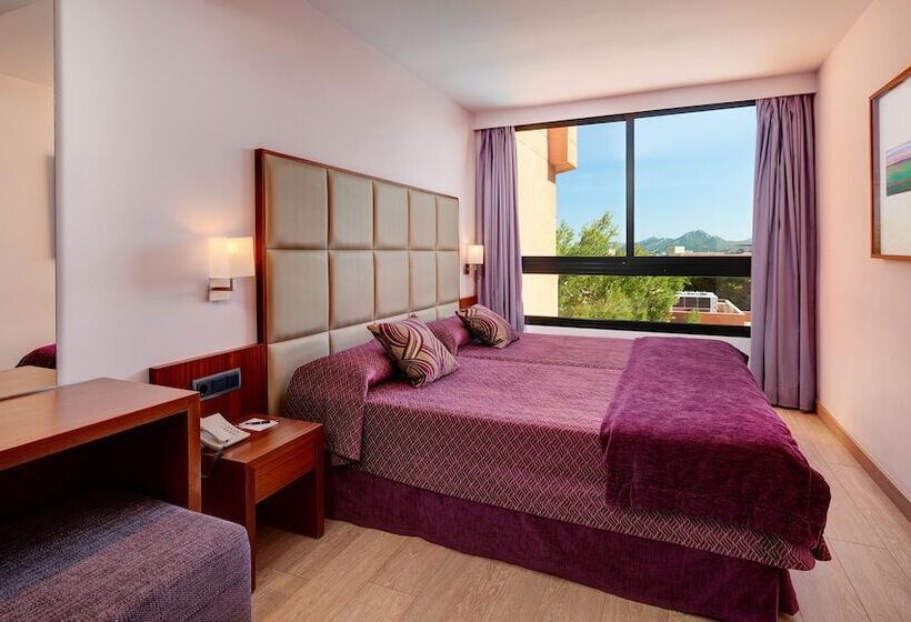 带露台的小型套房, Protur Turo Pins 4 Sup