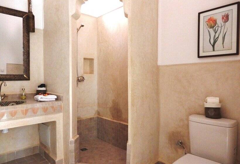 デラックスルーム, Riad Carina