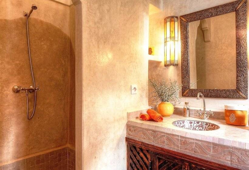 スタンダードルーム, Riad Carina