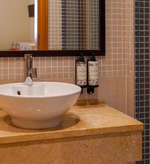 2 Bedroom Apartment with Views, The Residences Vilamoura