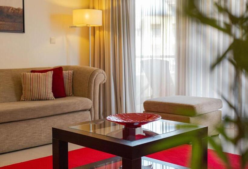 2 Bedroom Apartment with Views, The Residences Vilamoura