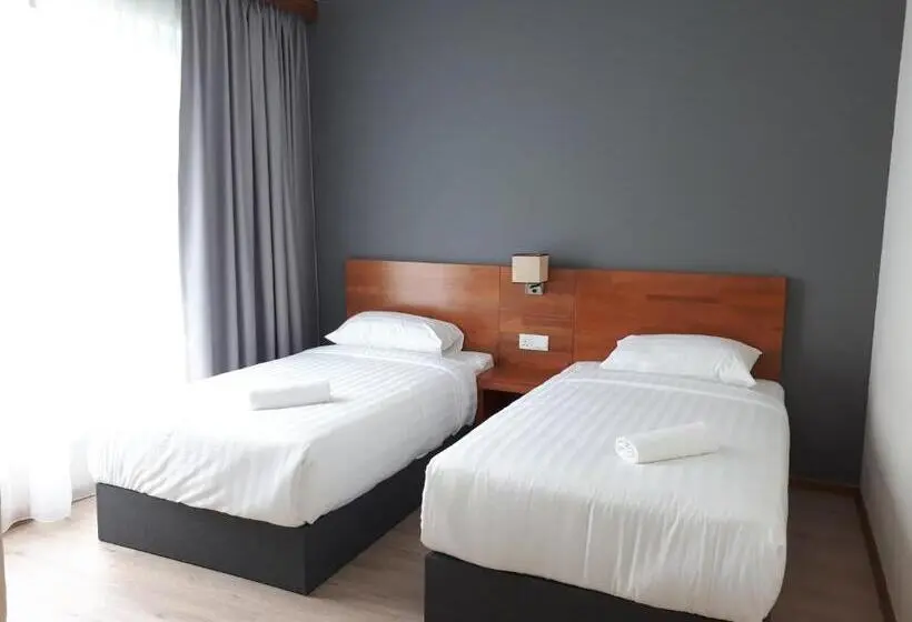 اتاق لوکس, Hotin Inn