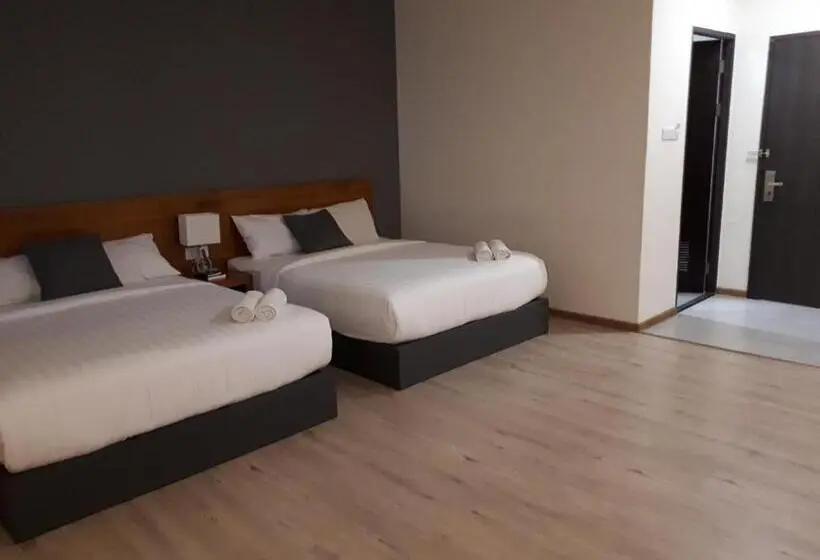 سوییت خانوادگی, Hotin Inn