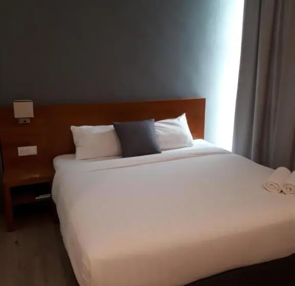 اتاق لوکس با تخت بزرگ, Hotin Inn