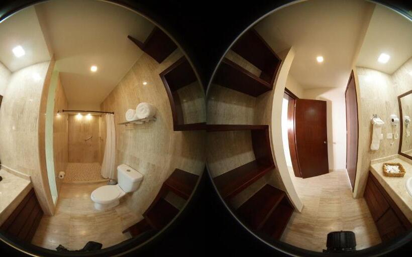 جناح مطلّ علي البحر, Pacific King