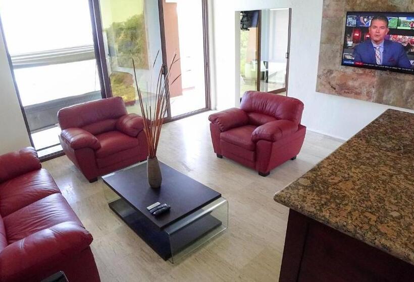 جناح رئاسى, Pacific King