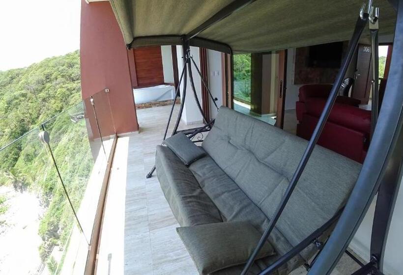 جناح رئاسى, Pacific King