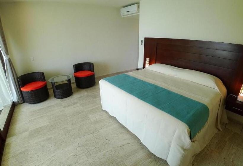 جناح جونيور مطل على الجبل, Pacific King