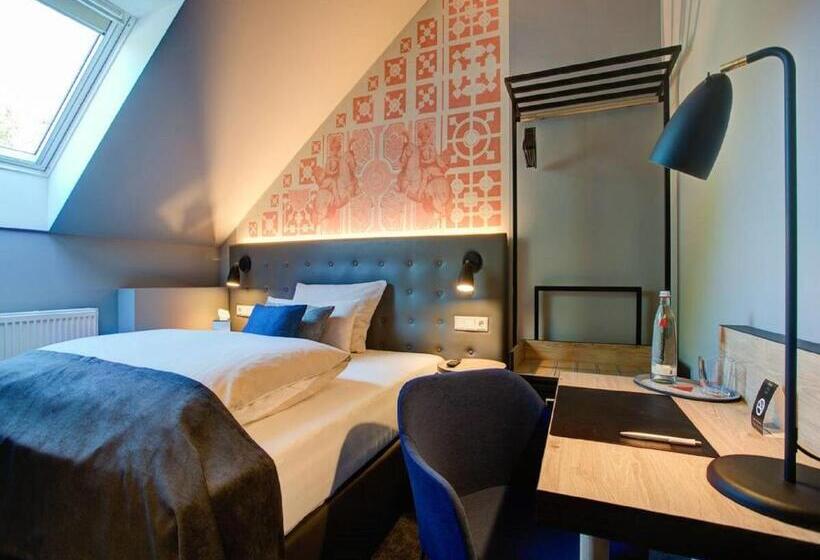 غرفة قياسية فردية, Yors Boutique