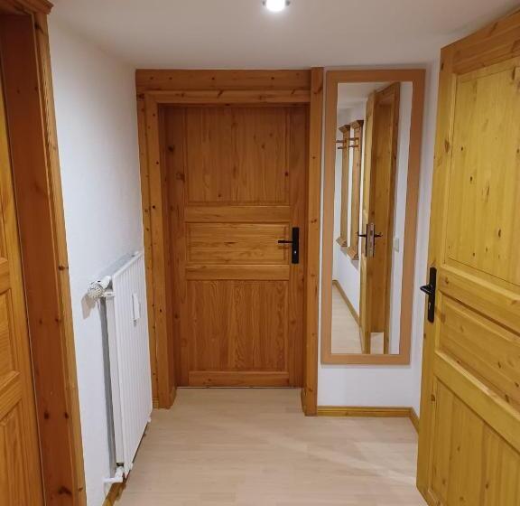 带1个卧室的带阳台的公寓, Altstadthotel Garni Frankfurter Hof