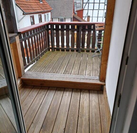 带1个卧室的带阳台的公寓, Altstadthotel Garni Frankfurter Hof