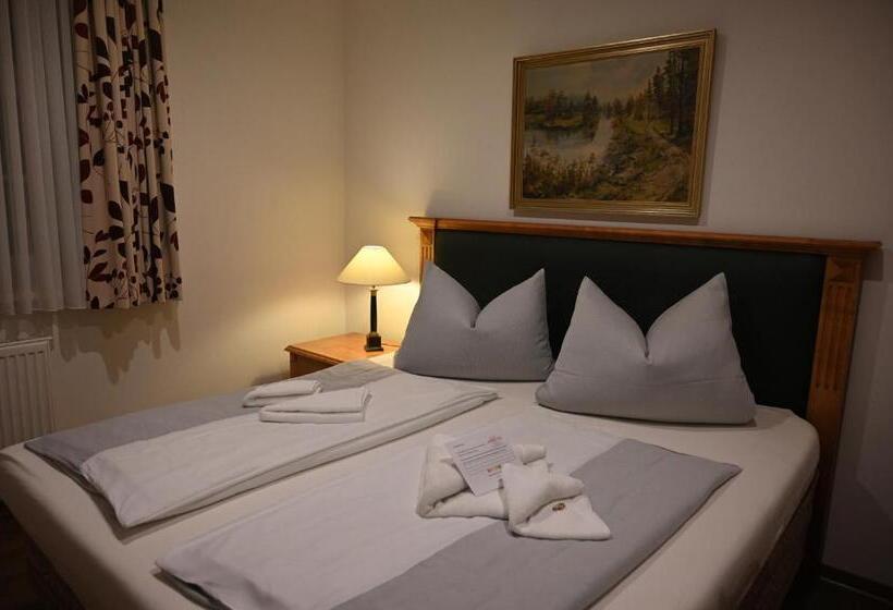 带2个卧室的公寓, Altstadthotel Garni Frankfurter Hof