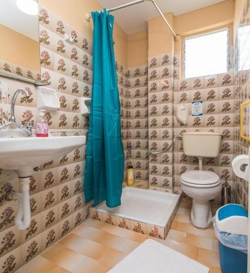 آپارتمان 3 خوابه, Southgate Apartments