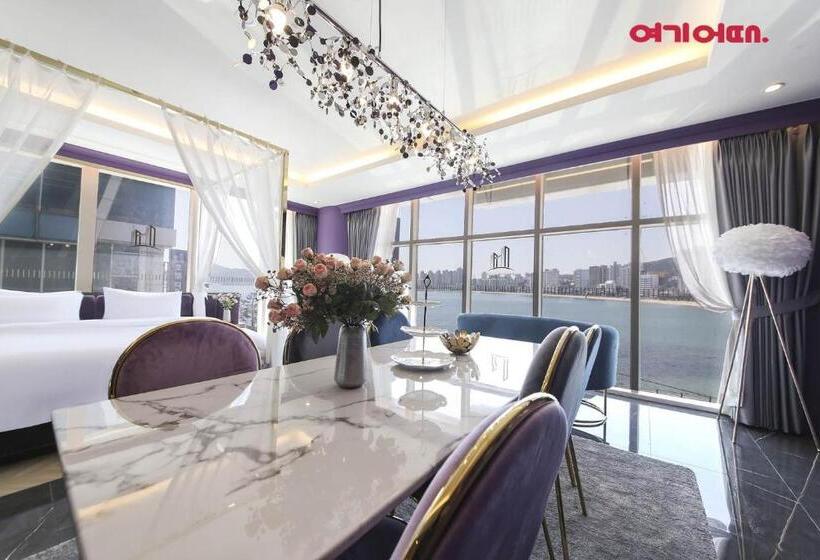 Suite Vista Mare, De Homme