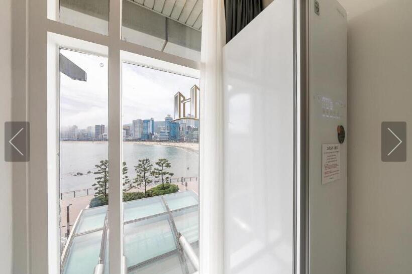 Camera Standard Vista Mare, De Homme