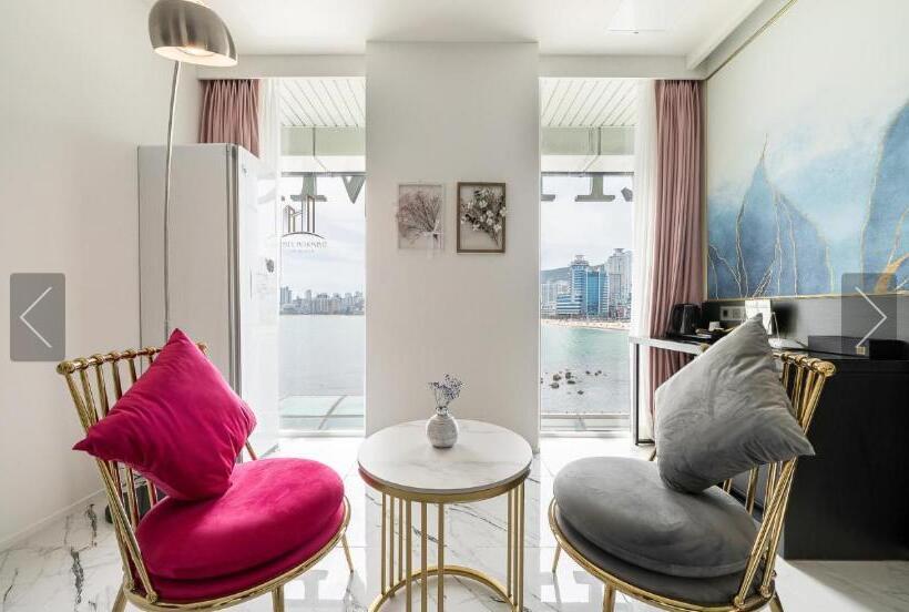 Camera Standard Vista Mare, De Homme