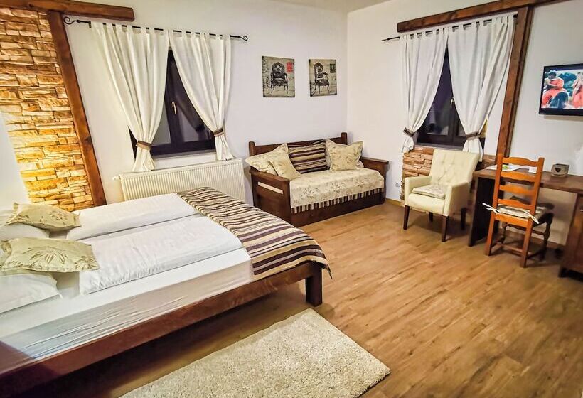 Семейный Номер Вид на Сад, Etno Garden Exclusive Rooms