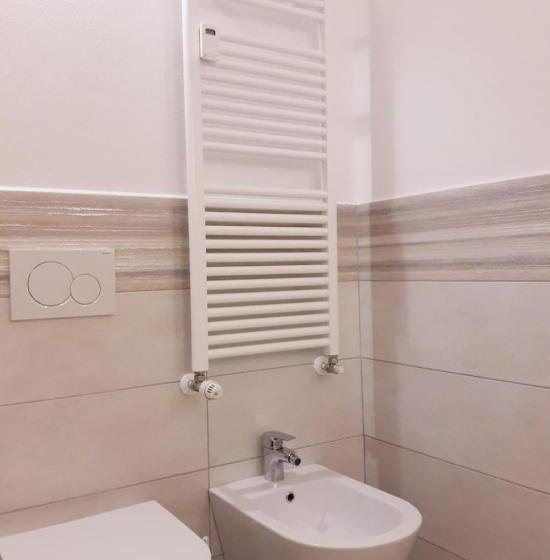 اتاق خانوادگی, San Felice 135 3