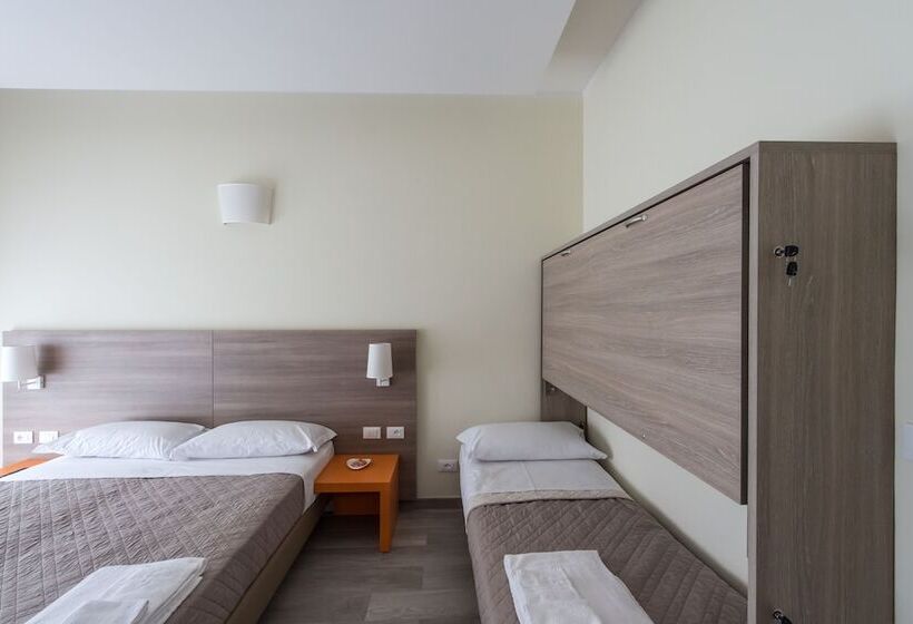 اتاق خانوادگی, San Felice 135 3