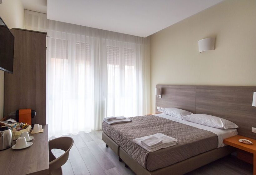 اتاق خانوادگی, San Felice 135 3