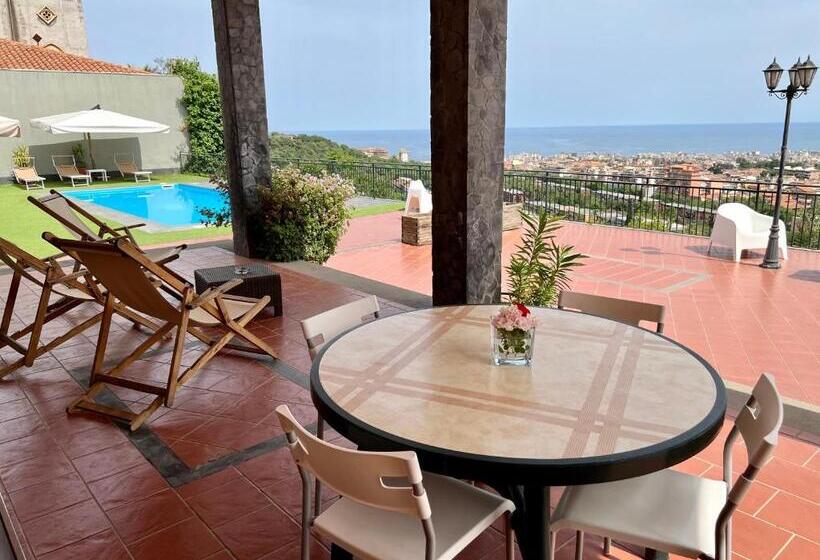 Трехместный Номер Superior, Villa Leucatia